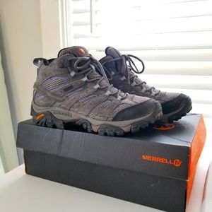 Merrell Women's Moab 2 Waterproof Hiking Boots Size 8.5